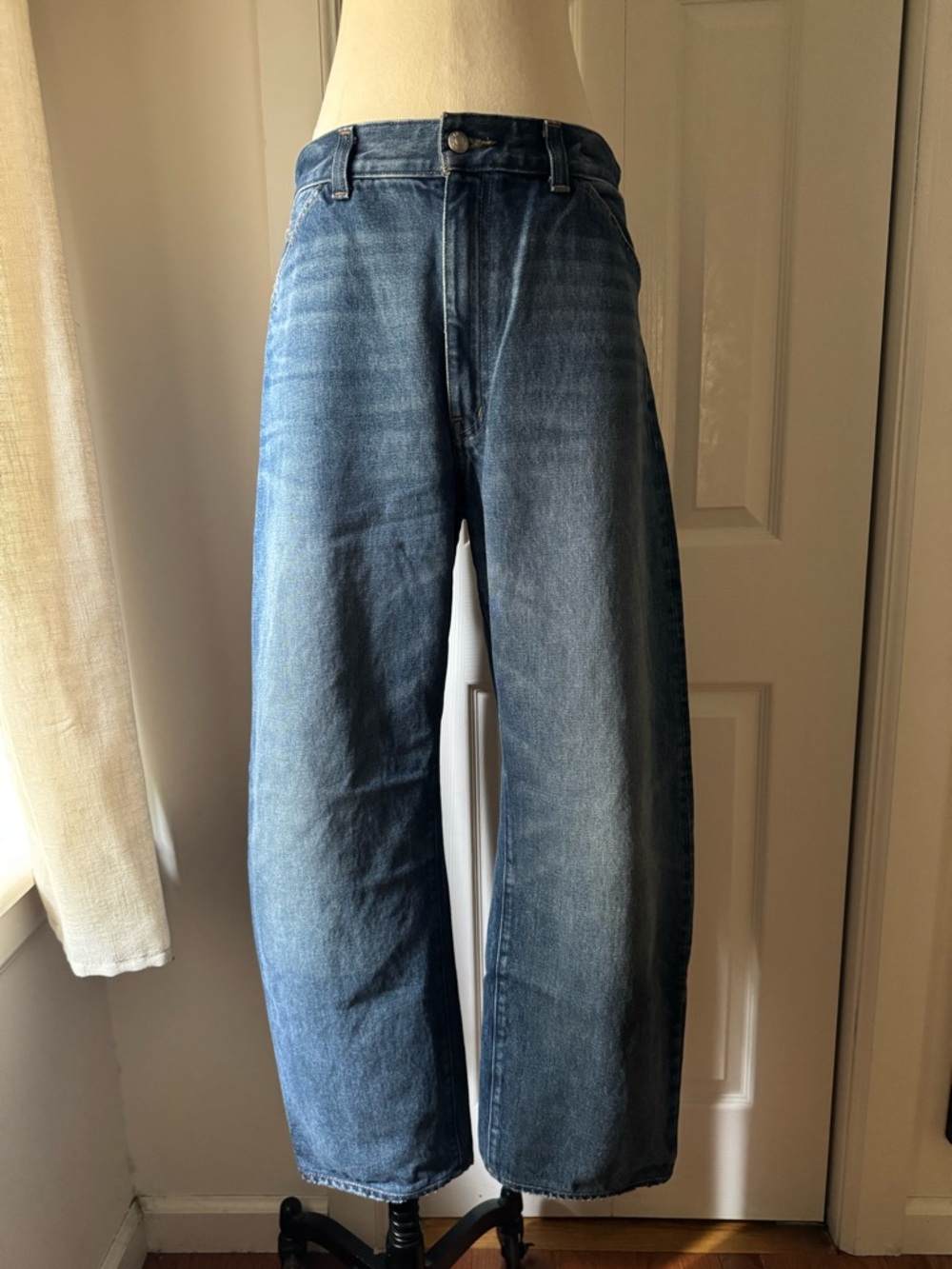 Madewell Balloon Jean in Greendale Wash - Picture 8 of 10